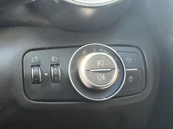 Alfa Romeo Giulia 2.2 TD Tecnica Saloon 4dr Diesel Auto Euro 6 (s/s) (180 ps)