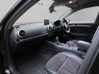 Audi A3 1.4 TFSI e-tron Sportback e-S Tronic Euro 6 5dr 8.8kWh