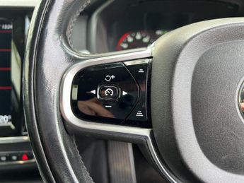 Volvo V90 2.0 D4 Momentum Estate 5dr Diesel Auto Euro 6 (s/s