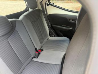 Toyota Aygo 1.0 VVT-i x-play x-shift Euro 6 5dr