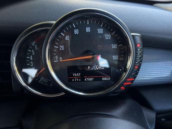Mini Hatch 1.5 Cooper Auto Euro 6 (s/s) 3dr