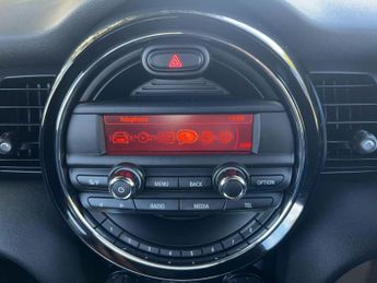 Mini Hatch 1.5 Cooper Auto Euro 6 (s/s) 3dr
