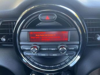 Mini Hatch 1.5 Cooper Auto Euro 6 (s/s) 3dr