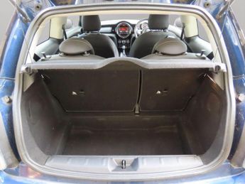 Mini Hatch 1.5 Cooper Auto Euro 6 (s/s) 3dr