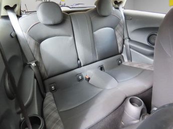Mini Hatch 1.5 Cooper Seven Auto Euro 6 (s/s) 3dr