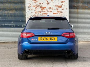 Audi RS4 4.2 FSI V8 Estate 5dr Petrol S Tronic quattro Euro 5 (450 ps)