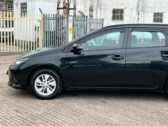 Toyota Auris VVT-I ACTIVE TOURING SPORTS