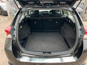 Toyota Auris VVT-I ACTIVE TOURING SPORTS
