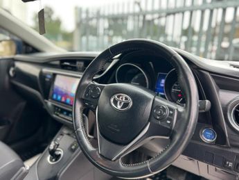 Toyota Auris VVT-I ACTIVE TOURING SPORTS