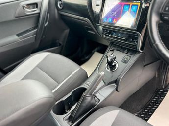 Toyota Auris VVT-I ACTIVE TOURING SPORTS