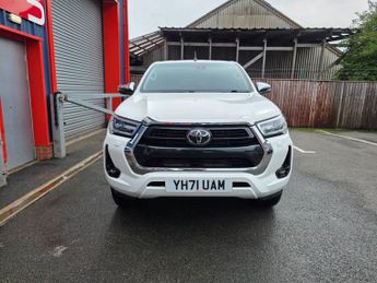 Toyota Hilux INVINCIBLE 4WD D-4D DCB