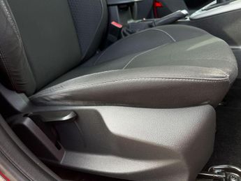 Ford Focus 1.0T EcoBoost Zetec Euro 6 (s/s) 5dr