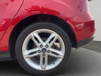 Ford Focus 1.0T EcoBoost Zetec Euro 6 (s/s) 5dr