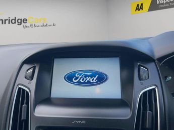 Ford Focus 1.0T EcoBoost Zetec Euro 6 (s/s) 5dr