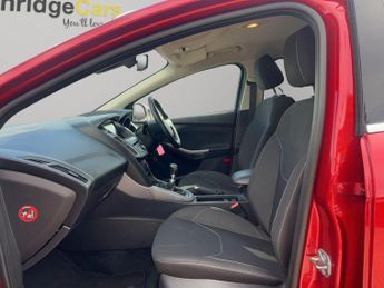 Ford Focus 1.0T EcoBoost Zetec Euro 6 (s/s) 5dr