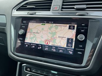 Volkswagen Tiguan 2.0 TDI R-Line SUV 5dr Diesel DSG Euro 6 (s/s) (150 ps)