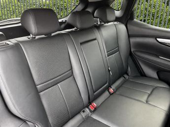Nissan Qashqai 1.6 dCi Tekna XTRON 2WD Euro 6 (s/s) 5dr