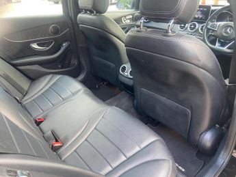 Mercedes-Benz C Class 2.1 C220d AMG Line (Premium) G-Tronic+ 4MATIC Euro 6 (s/s) 5dr
