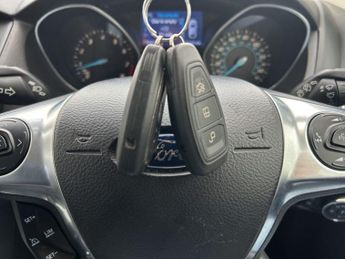 Ford Focus 1.6 Titanium Navigator Powershift Euro 5 5dr
