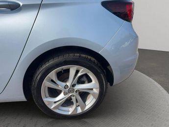 Vauxhall Astra 1.4i Turbo SRi Nav Euro 6 5dr