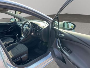 Vauxhall Astra 1.4i Turbo SRi Nav Euro 6 5dr