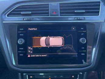 Volkswagen Tiguan 2.0 TDI SE Navigation Euro 6 (s/s) 5dr