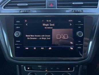 Volkswagen Tiguan 2.0 TDI SE Navigation Euro 6 (s/s) 5dr