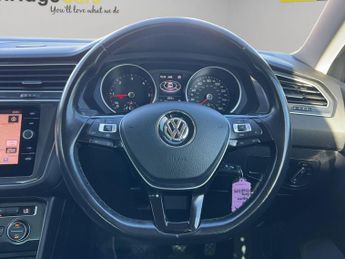 Volkswagen Tiguan 2.0 TDI SE Navigation Euro 6 (s/s) 5dr