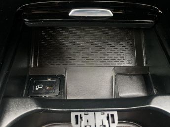 Mercedes-Benz A Class 1.3 A250e 15.6kWh AMG Line (Premium Plus 2) 8G-DCT Euro 6 (s/s) 