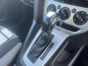 Ford Focus 1.6 Zetec Powershift Euro 5 5dr