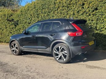 Volvo XC40 2.0 T4 R-Design Pro SUV 5dr Petrol Auto AWD Euro 6 (s/s) (190 ps