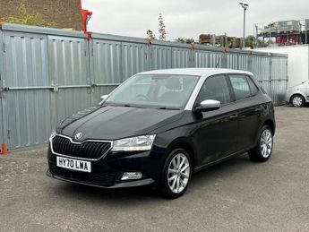 Skoda Fabia COLOUR EDITION MPI APPLECARPLAY REAR PARKING SENSORS 1 OWNER