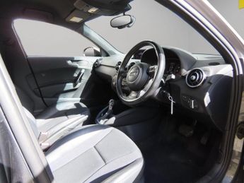 Audi A1 1.4 TFSI S line Sportback S Tronic Euro 5 (s/s) 5dr