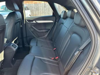 Audi Q3 2.0 TDI S line S Tronic quattro Euro 5 (s/s) 5dr