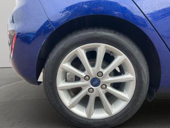 Ford Fiesta 1.0T EcoBoost Titanium Euro 6 (s/s) 5dr