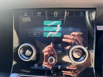 Land Rover Range Rover Velar R-DYNAMIC S