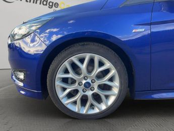 Ford Focus 1.0T EcoBoost ST-Line Euro 6 (s/s) 5dr