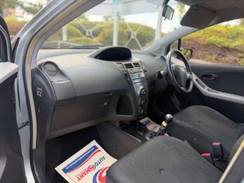 Toyota Yaris 1.0 VVT-i T2 Hatchback 5dr Petrol Manual Euro 4 (69 ps)