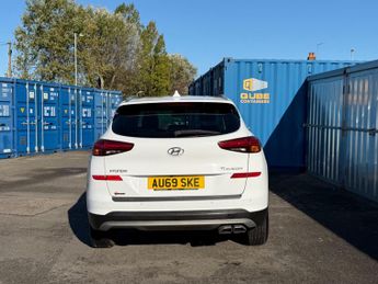 Hyundai TUCSON T-GDI SE NAV AUTOMATIC SAT NAV REAR CAMERA F.S.H