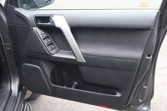 Toyota Land Cruiser ACTIVE COMMERCIAL WITH A REAR SEAT CONVERSION