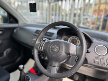 Suzuki Swift GLX