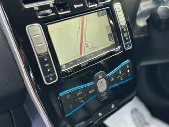 Nissan Leaf 24kWh Tekna Hatchback 5dr