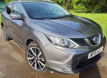 Nissan Qashqai 1.5 dCi Tekna 5dr + PANROOF / LEATHER / ZERO TAX / 11 SERVICES +