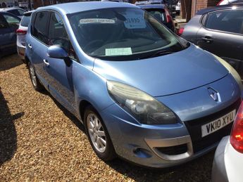 Renault Scenic 1.9 dCi Privilege TomTom 5dr