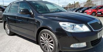 Skoda Octavia 2.0 TDI PD Laurin + Klement 5dr ++ 8 SERVICES / LEATHER / BLUETO