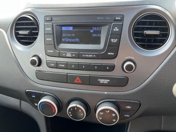 HYUNDAI I10 1.2 SE 5dr Auto