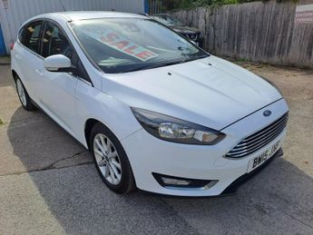 Ford Focus 1.0 EcoBoost 125 Titanium 5dr