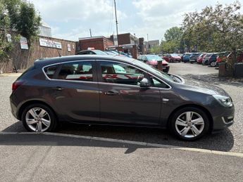 VAUXHALL ASTRA 2.0 CDTi 16V SRi 5dr Auto