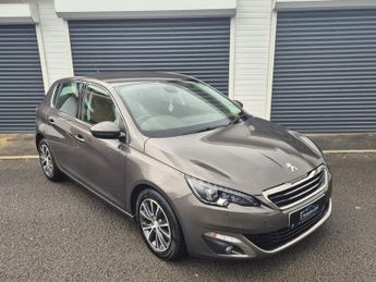 Peugeot 308 1.6 BlueHDi 120 Allure 5dr