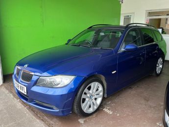 BMW 325 325i [3.0] SE 5dr Auto